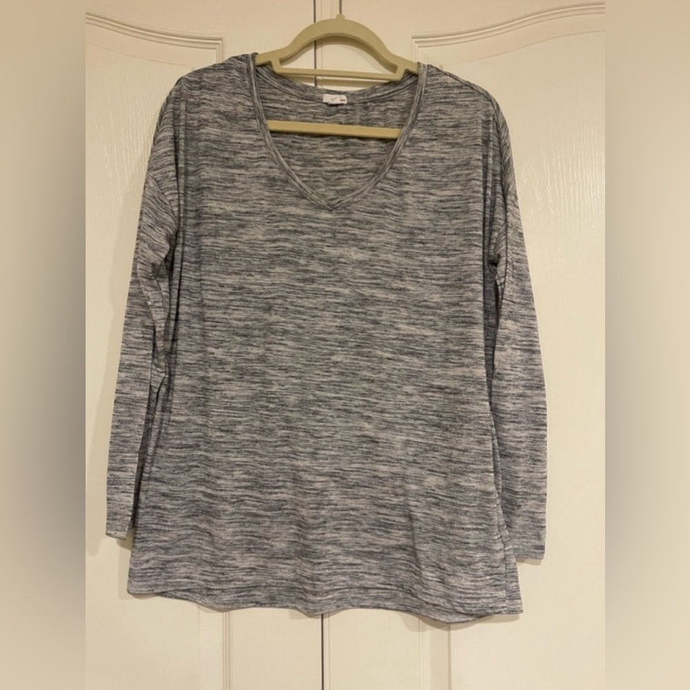 Garage heather grey long sleeve v neck tee​​​​​​​​​
